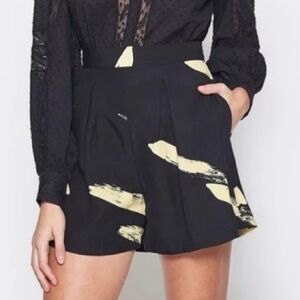 Joie Benedita Shorts Black/Yellow Print 10 NWT